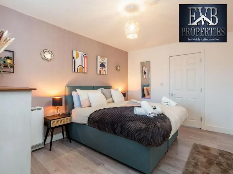 Charming Cosy Getaway Ideal For Leisure & Business Southampton Apartment