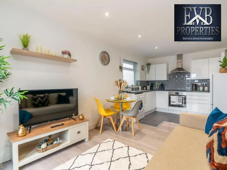 Charming Cosy Getaway Ideal For Leisure & Business Southampton